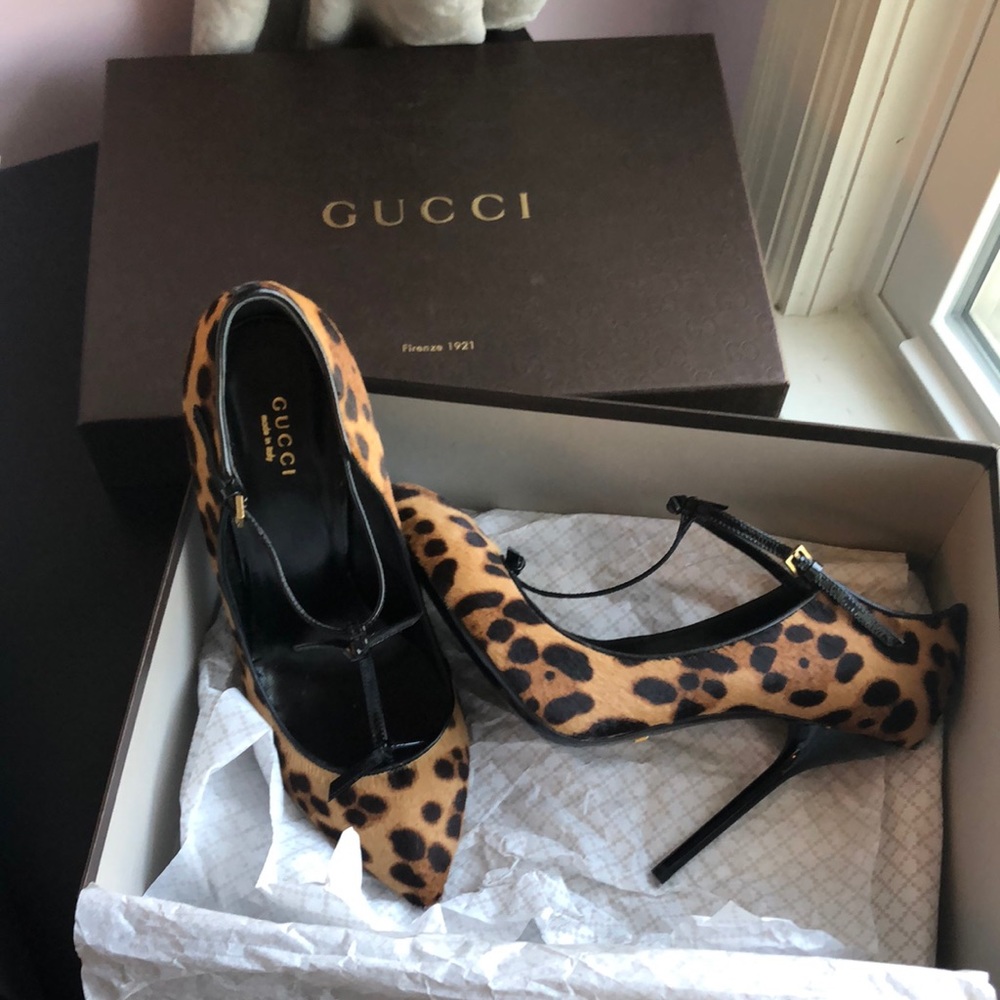 Gucci Sz. 38.5 NIB Pony Jaguar Heels